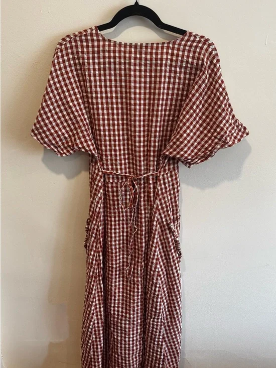 Nobody’s Child Gingham V-Neck Midi Dress in Rust Check - Picture 3 of 4